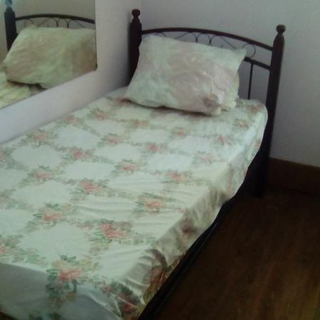 Robert'S Guest House Port of Spain ภายนอก รูปภาพ