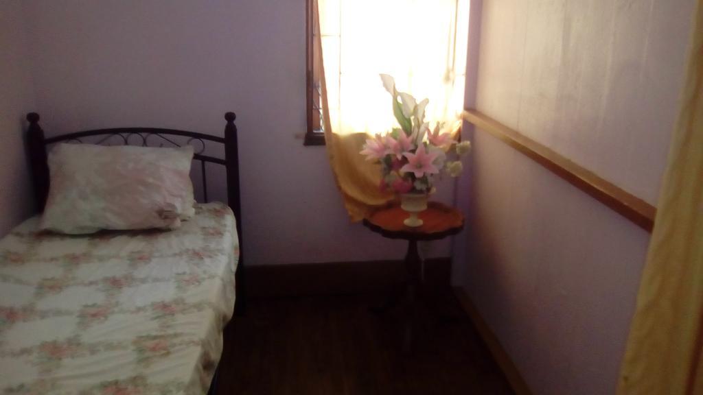 Robert'S Guest House Port of Spain ภายนอก รูปภาพ