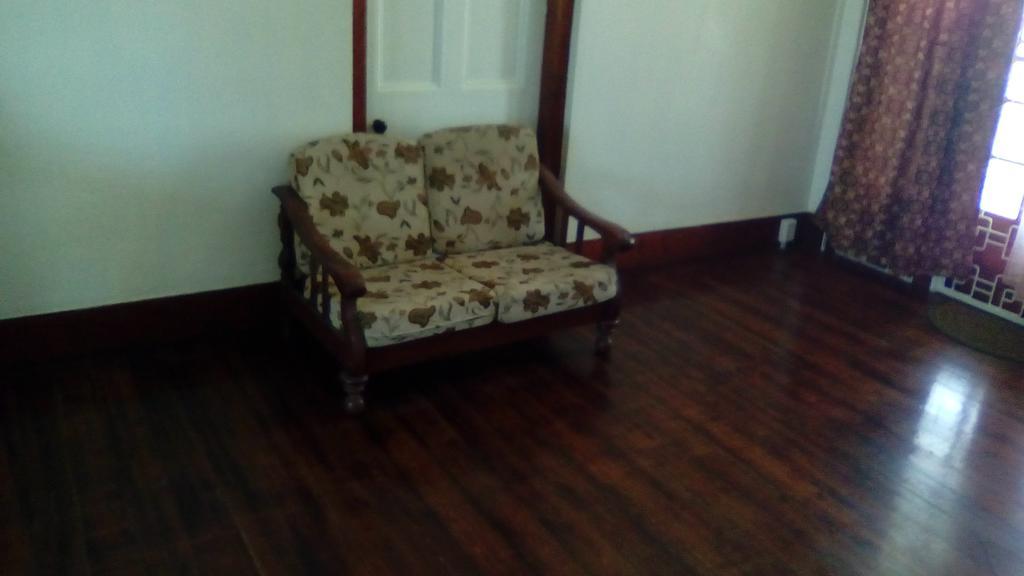 Robert'S Guest House Port of Spain ภายนอก รูปภาพ